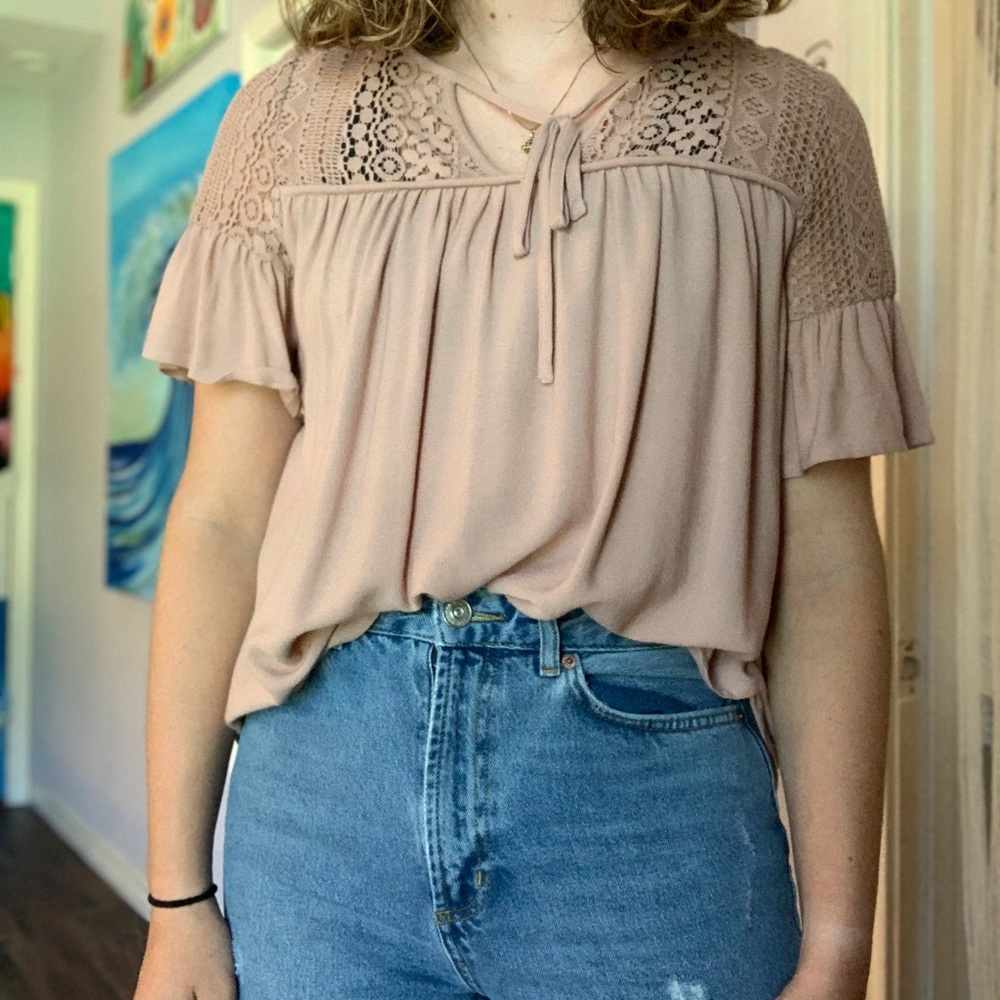 Sadie Robertson top